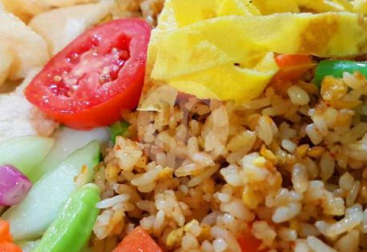 Nasi Goreng Al Badar: Kenikmatan yang Menghangatkan Jiwa di Cilacap